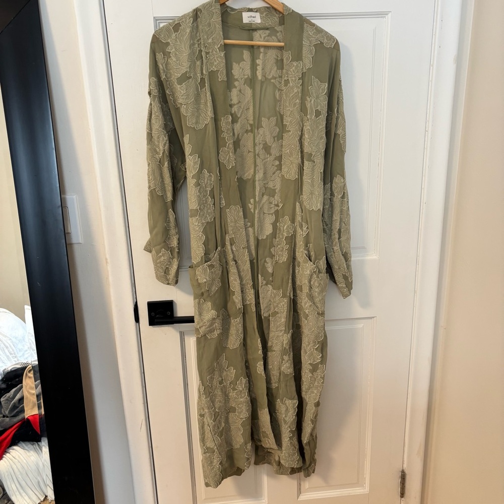Wilfred Sage Green Embroidered Kimono